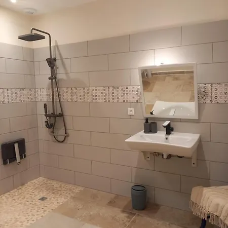 Hébergement de vacances L'ancienne Distillerie Moulons