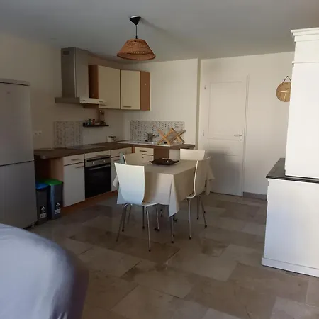 L'ancienne Distillerie Moulons