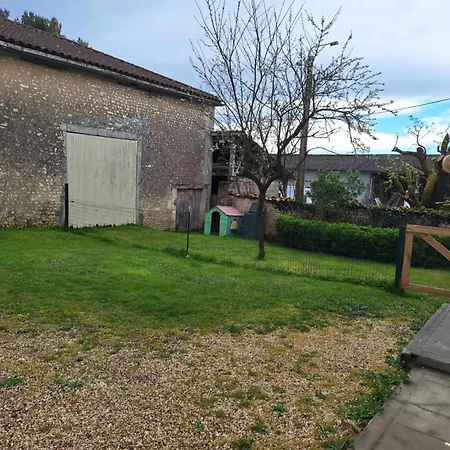 L'ancienne Distillerie Hébergement de vacances Moulons