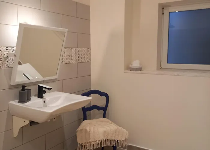 L'ancienne Distillerie Casa de Férias Moulons