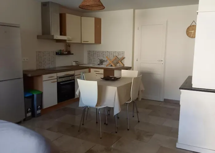 L'ancienne Distillerie Moulons