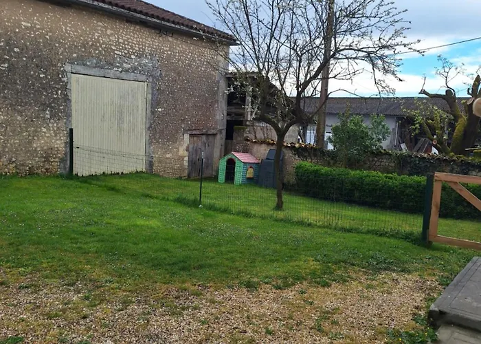 L'ancienne Distillerie Casa de Férias Moulons